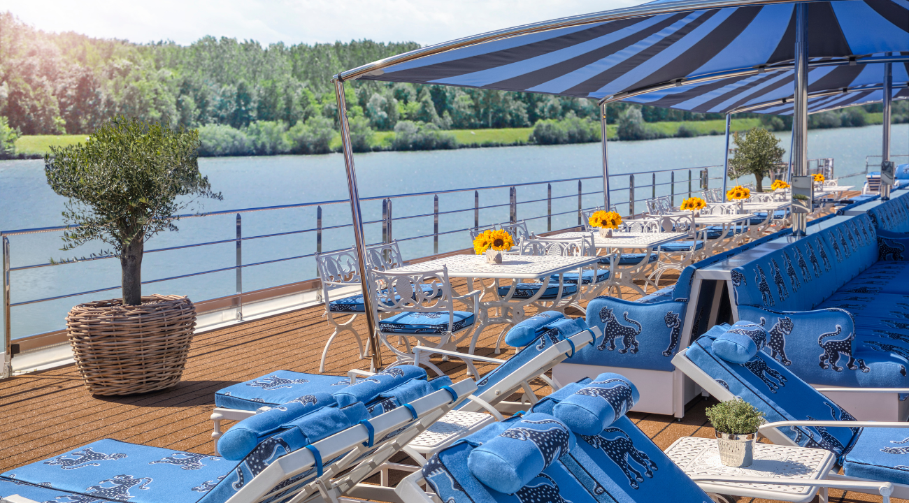 S.S. Bon Voyage Sun Deck