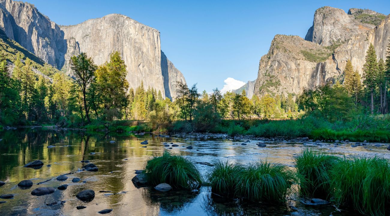 Yosemite National Park landscape in California, one of the best destinations for touring holidays in the USA