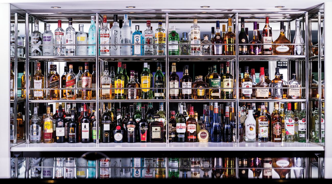 Premium drinks served at a bar on an all-inclusive river cruise ship